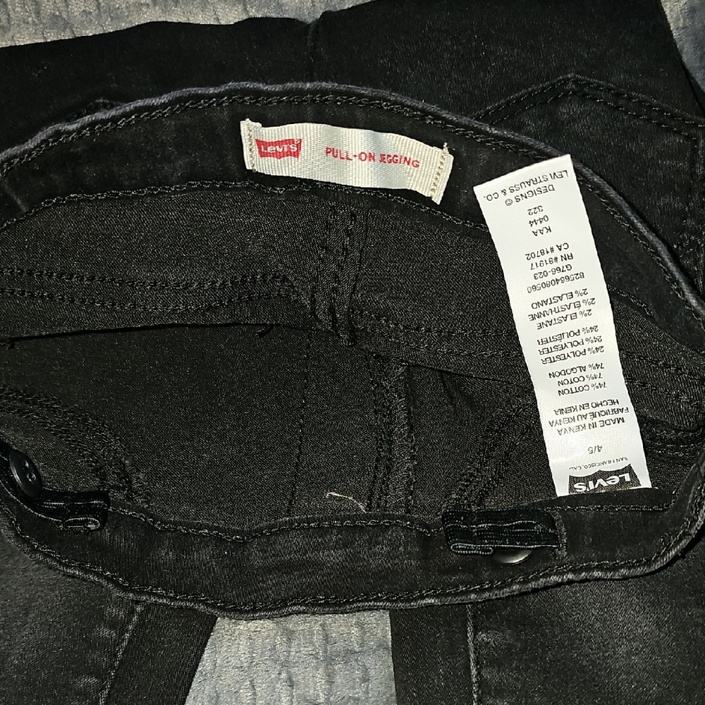 Levi's Classic Black Leggings